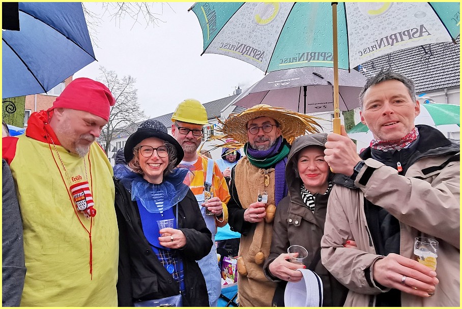 Weiberfastnacht_24_35