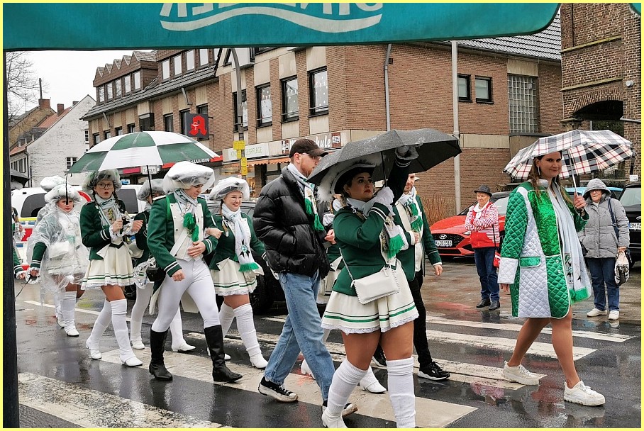 Weiberfastnacht_24_39