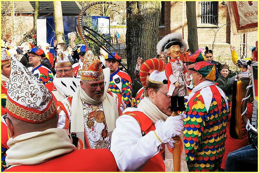 Weiberfastnacht_25_10