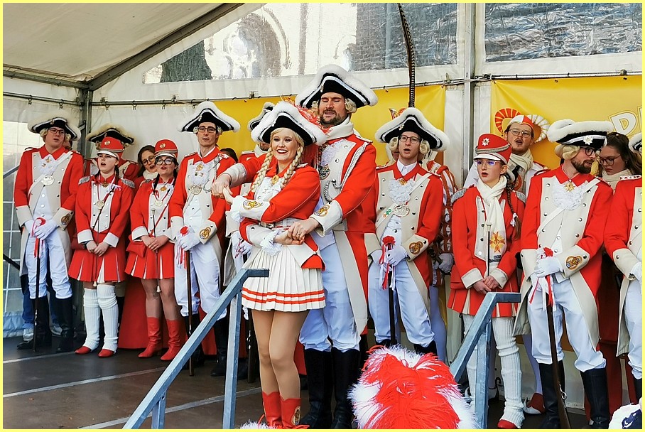 Weiberfastnacht_25_13