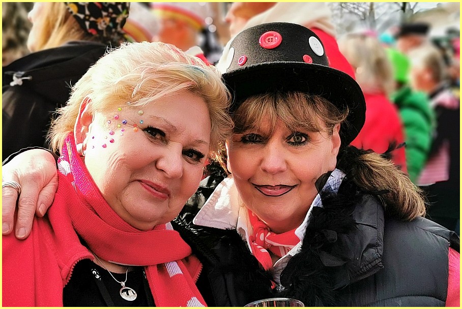 Weiberfastnacht_25_17