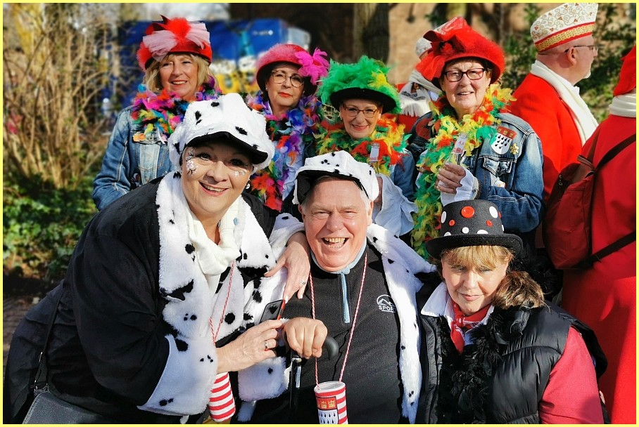 Weiberfastnacht_25_28