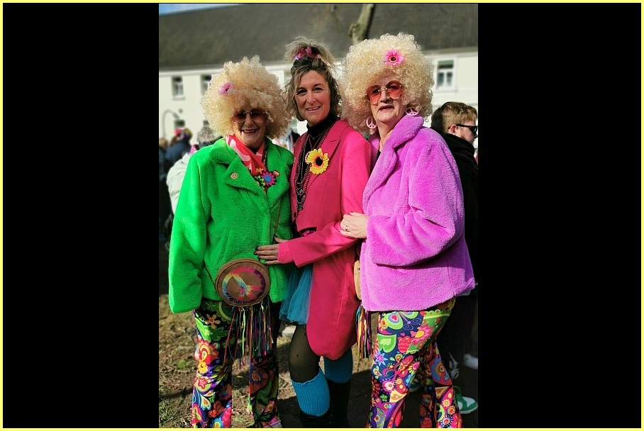 Weiberfastnacht_25_37