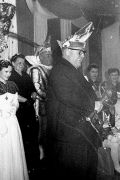 Schl�ssel�bergabe durch Arnold Zillikens an  Prinz Christian D�nwald im Jahre 1954