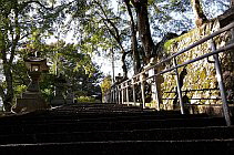 Kameoka - Treppen im buddhistischen Schrein
