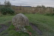 Culloden Battlefield Gedenkstein Clan Fraser mit Beigaben